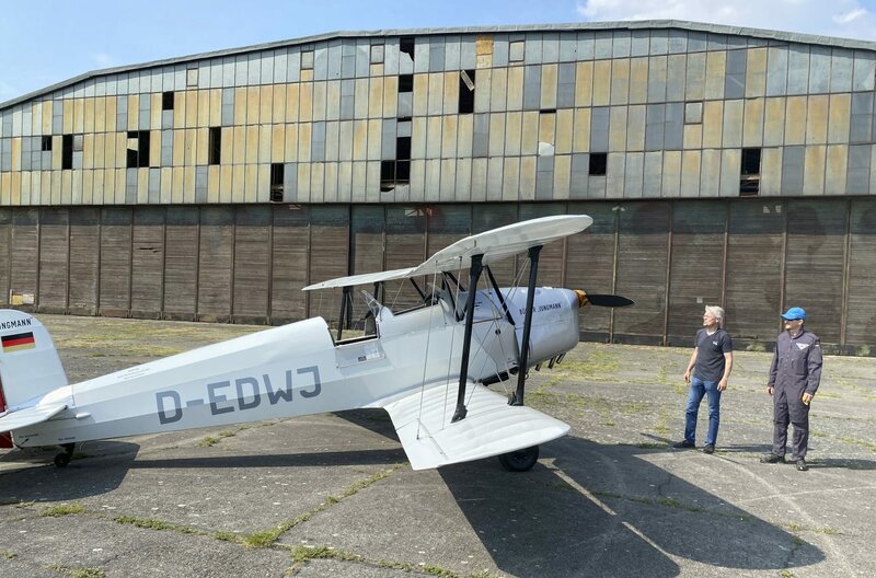 Der geheime Flugplatz - Großenhain – Bild: MDR/​Dinah Münchow