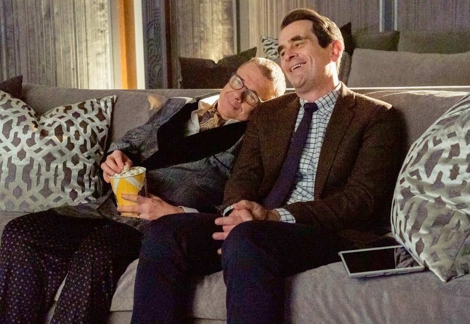 Modern Family S10E14 Was ist mit Lily los? (We Need To Talk About Lily) fernsehserien.de