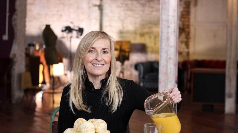 Fiona Phillips – Bild: TVNOW / © Maverick TV & ALL3MEDIA Fiona Phillips – Bild: TVNOW / © Maverick TV & ALL3MEDIA