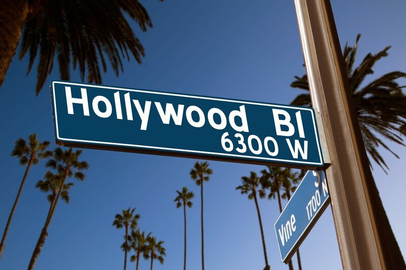 Hollywood Boulevard with vine sign illustration on palm trees background – Bild: Tono Balaguer / Copyright © TONO BALAGUER. All rights reserved Hollywood Boulevard with vine sign illustration on palm trees background – Bild: Tono Balaguer / Copyright © TONO BALAGUER. All rights reserved