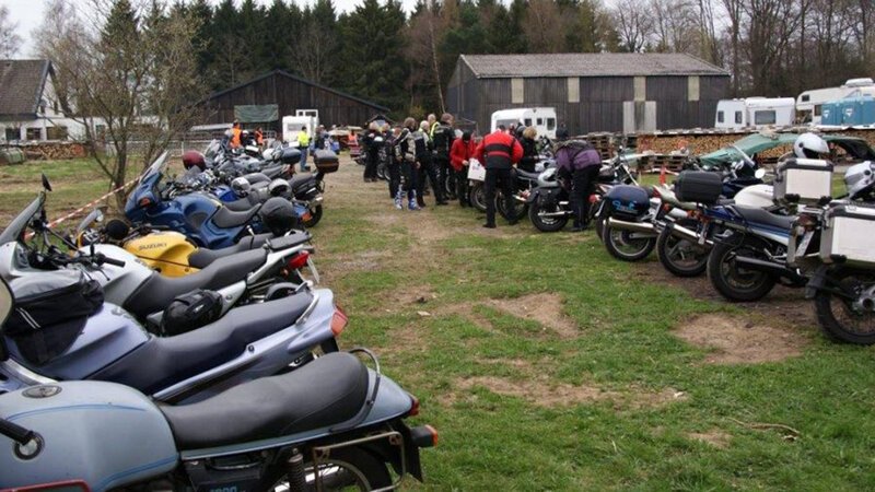 CVJM Motorrad-Gottesdienst vom Bauernhof in Wermelskirchen-Well – Bild: privat CVJM Motorrad-Gottesdienst vom Bauernhof in Wermelskirchen-Well – Bild: privat