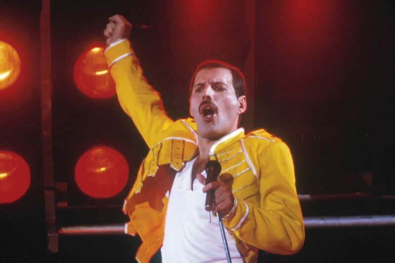 Freddie Mercury Die Verwendung des sendungsbezogenen Materials ist nur mit dem Hinweis und Verlinkung auf TVNOW gestattet. – Bild: Universal Music.