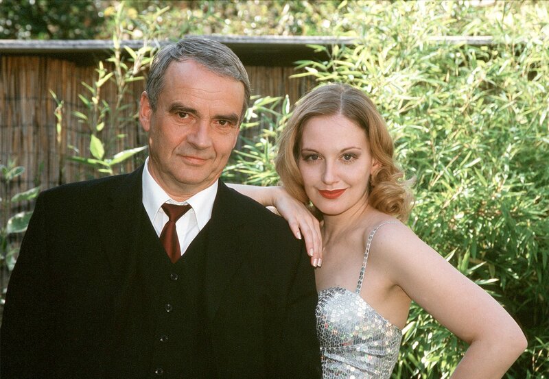 Der Vamp im Schlafrock – Bild: HR/​DEGETO