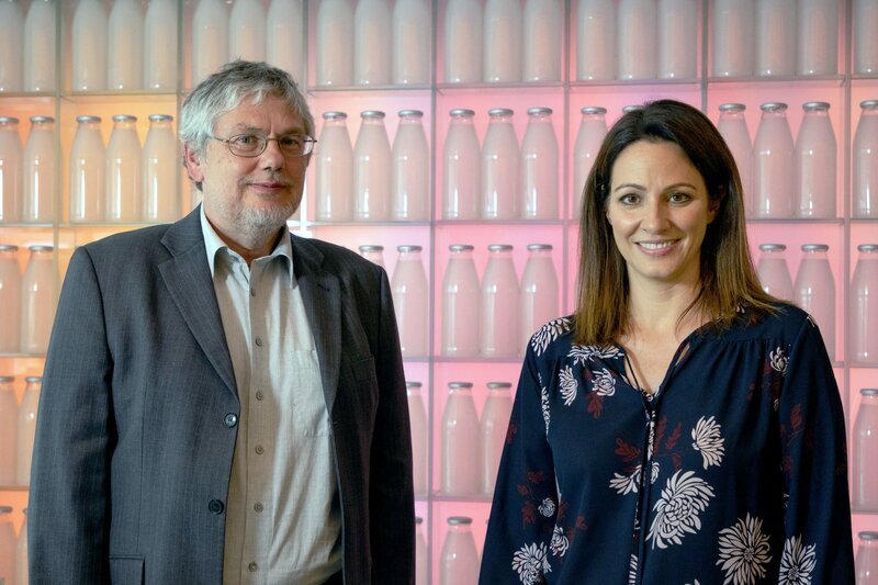 Lisa Gadenstätter im Gespräch mit Ernährungswissenschafter Jürgen König. – Bild: ORF/Neuland Film Lisa Gadenstätter im Gespräch mit Ernährungswissenschafter Jürgen König. – Bild: ORF/Neuland Film