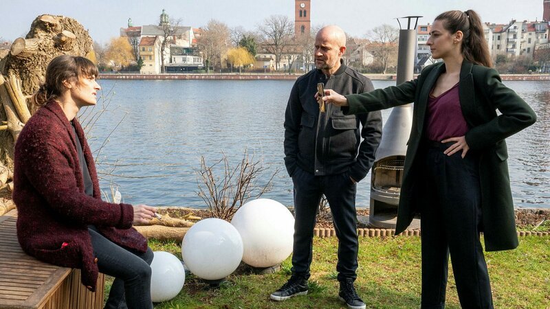 Jenseits Der Spree Staffel 1 Episodenguide Fernsehserien De