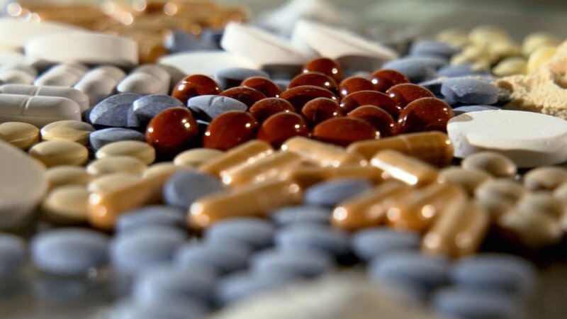 Nahrungsergänzungsmittel - Das dubiose Geschäft mit der Hoffnung – Bild: ORF/​Bavaria