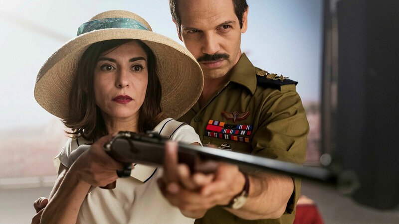 Tel Aviv on Fire Lubna Azabal als Rachel, Yousef «Joe» Sweid als General Yehuda Edelman SRF/​trigon-film.org – Bild: SRF1