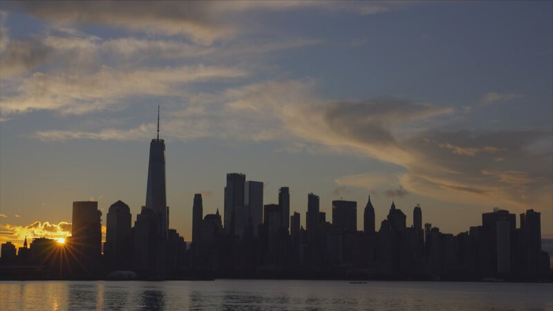 Seit 2014 schließt der 541 Meter hohe Turm des One World Trade Centers die Lücke in New Yorks Skyline. – Bild: BILD