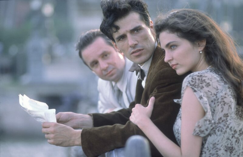 Gloomy Sunday - Ein Lied von Liebe und Tod – Bild: 1999 LETTERBOX Filmproduktion /​ Universal /​ Focus Film Lizenzbild frei