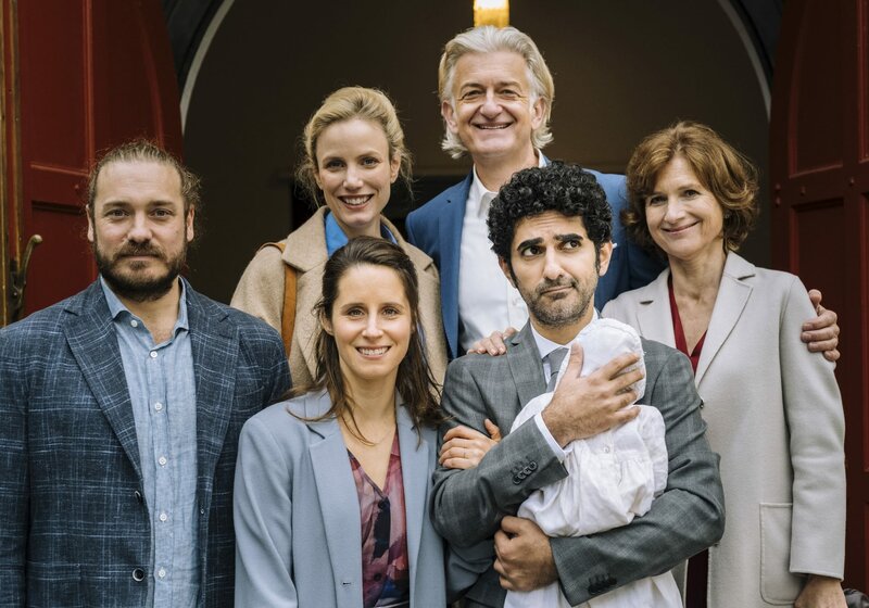 Familie ist ein Fest – Bild: ARD Degeto/​Martin Rottenkolber /​ ARD Degeto/​Programmplanung und P