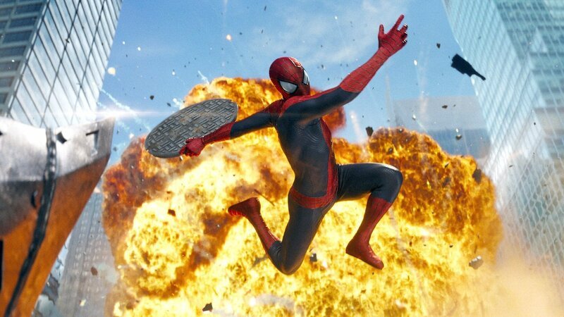 Spider-Man (Andrew Garfield) kämpft gegen das Böse – Bild: RTL Zwei