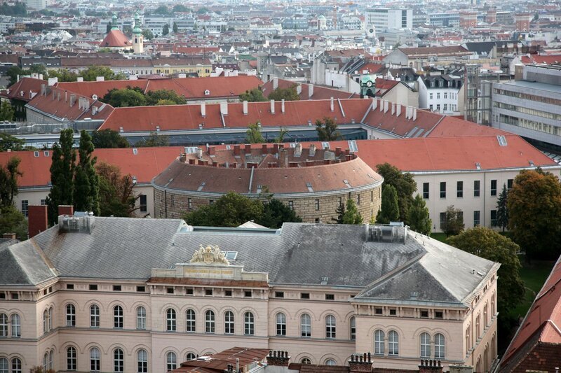 Narrenturm von oben. Ein Ort, eine Sammlung, viele Geschichten. – Bild: 3sat Narrenturm von oben. Ein Ort, eine Sammlung, viele Geschichten. – Bild: 3sat