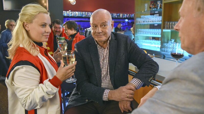 Curling für Eisenstadt – Bild: MDR/​ORF/​Hubert Mican