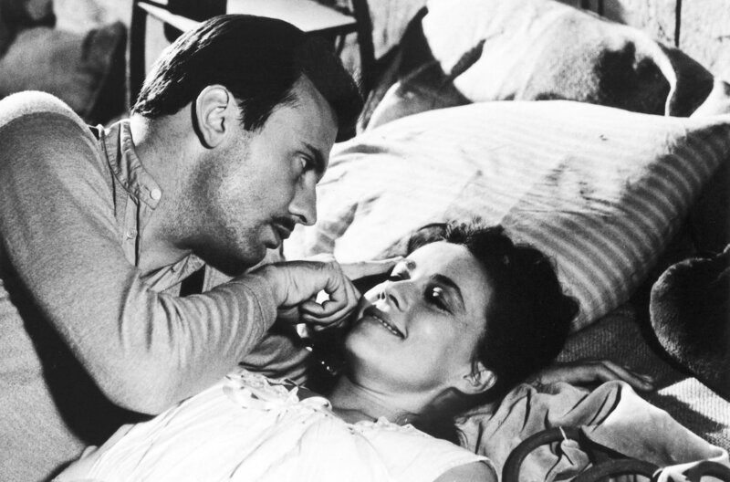 Bei Hauptmann Lasalle (Jean-Louis Trintignant) kann Mata Hari (Jeanne Moreau) ganz sie selbst sein - oder doch nicht? – Bild: arte