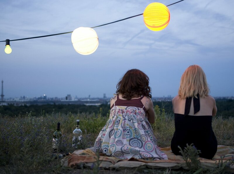 Haus und Kind – Bild: BR/​Conny Klein