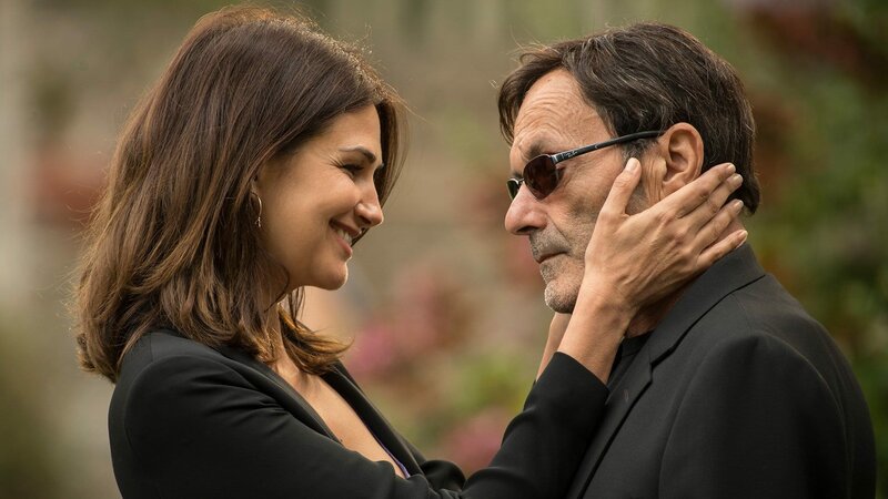 Champagner & Macarons – Bild: 2019 Tiberius Film