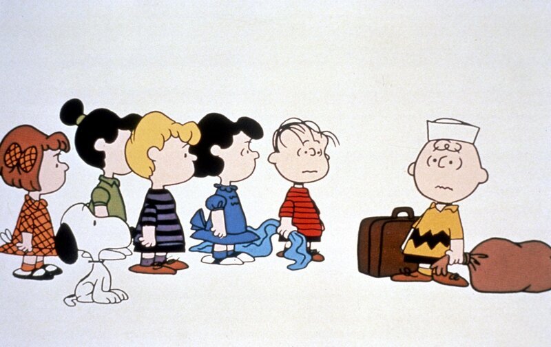 Charlie Brown hat es satt, ständig der Verlierer zu sein. Deshalb beschliesst er zu verreisen, wovon ihn auch nicht seine Freunde abhalten können. – Bild: One