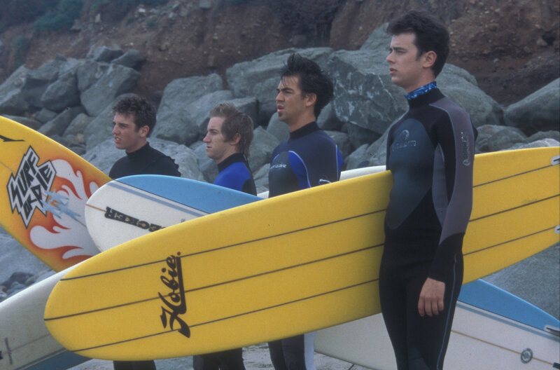 Nix wie raus aus Orange County – Bild: Puls 8