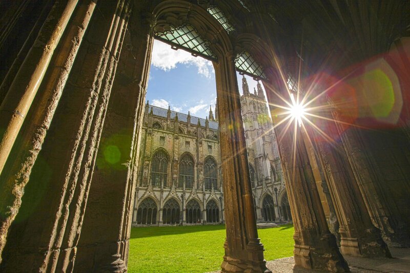 Williams Meisterwerk: Die Säulen der Erde, William von Sens Meisterwerk. Die Kathedrale von Canterbury. – Bild: ORF/​men@work media services/​© Martin Papirowski