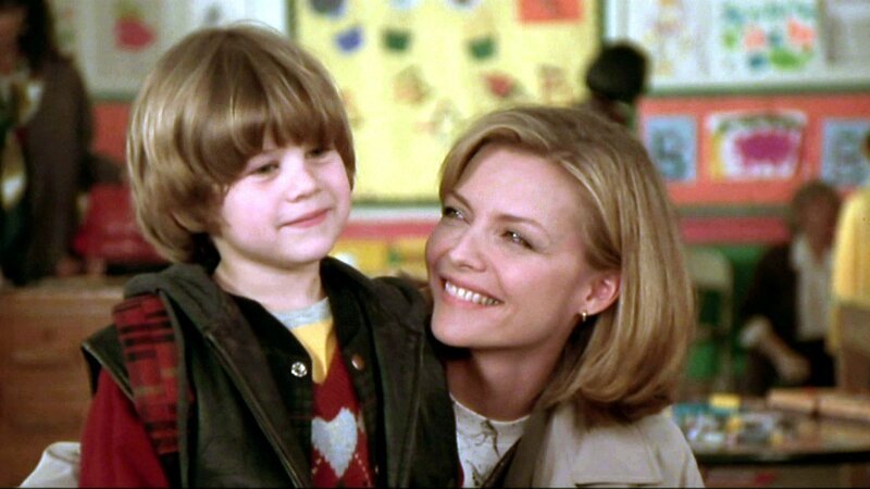 Melanie Parker (Michelle Pfeiffer) mit Sohn Sammy (Alex D. Linz) – Bild: RTL Zwei Melanie Parker (Michelle Pfeiffer) mit Sohn Sammy (Alex D. Linz) – Bild: RTL Zwei