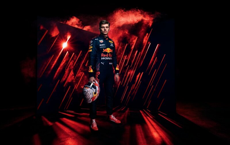 Max Verstappen poses for a portrait during a photo shoot on February 25, 2021. /​/​ Red Bull Racing /​ Red Bull Content Pool /​/​ SI202103250463 /​/​ /​/​ – Bild: Red Bull Racing /​ Red Bull Content Pool /​ www.redbullmediahouse.com /​ Usage for editorial use only