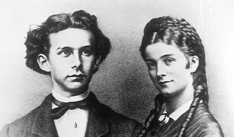 Das Verlobungsphoto von Sophie Charlotte von Wittelsbach und Ludwig II. – Bild: BR
