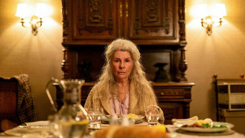 Relic – Dunkles Vermächtnis Robyn Nevin als Edna SRF/LEONINE Studios – Bild: SRF2 Relic – Dunkles Vermächtnis Robyn Nevin als Edna SRF/LEONINE Studios – Bild: SRF2