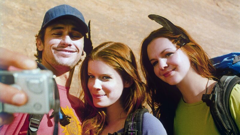 James Franco (Aron Ralston), Kate Mara (Kristi), Amber Tamblyn (Megan). – Bild: RTL Zwei