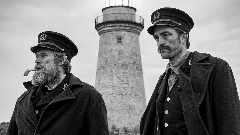 Der Leuchtturm Willem Dafoe als Thomas Wake, Robert Pattinson als Thomas Howard SRF/​2019 A24 Films LLC. – Bild: SRF1