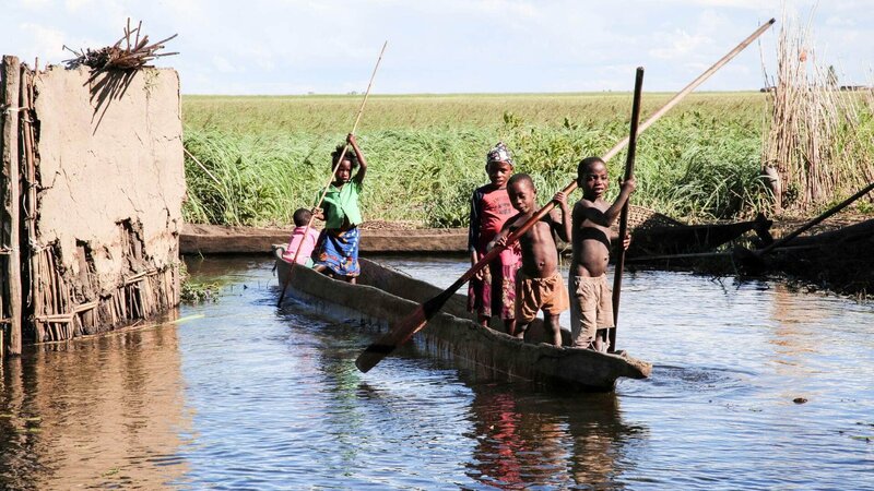 Die Wassernomaden vom Sambesi – Bild: RTL /​ MedienKontor/​ Nazan Sahan