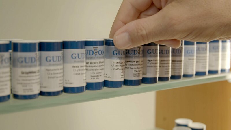 Homöopathika. – Bild: ORF/Doclights Homöopathika. – Bild: ORF/Doclights