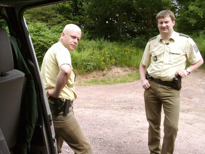Polizeihauptmeister Thomas und sein Partner Polizeiobermeister Mike vom Revier in Suhl (Foto) – Bild: RTL Zwei