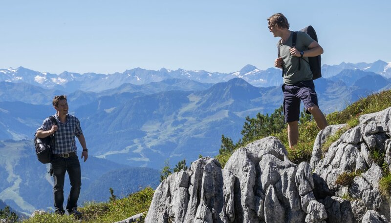 Arzt mit Nebenwirkung – Bild: ARD Degeto/​Erika Hauri