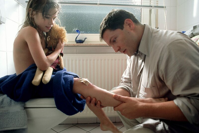 Kalte Berührung – Bild: ORF/​RTL