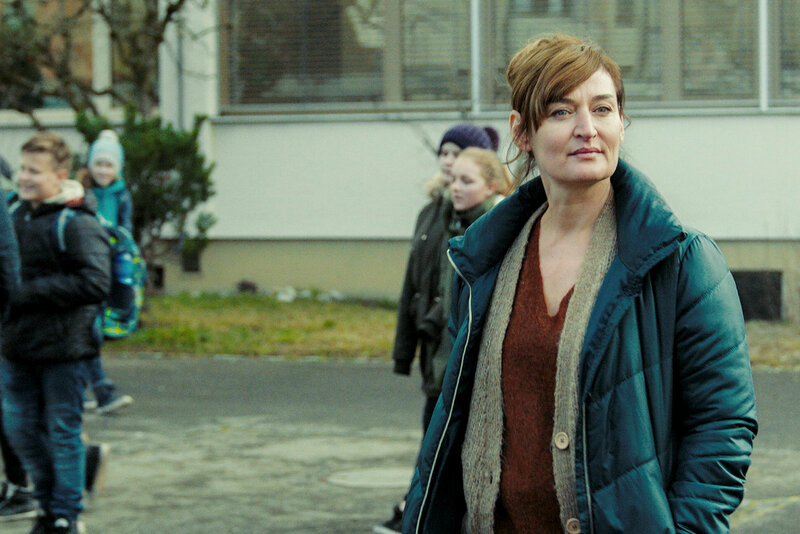 Spagat – Bild: SRF2