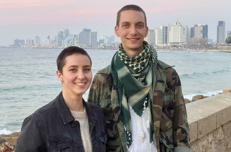 Patrycja und Eryk in Tel Aviv – Bild: MDR / © Jan Tenhaven / © Jan Tenhaven Patrycja und Eryk in Tel Aviv – Bild: MDR / © Jan Tenhaven / © Jan Tenhaven
