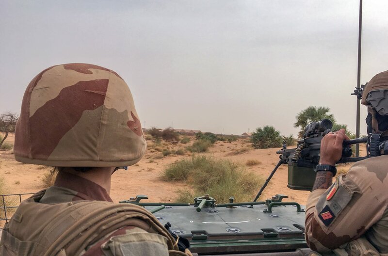 Soldaten im Einsatz in Mali – Bild: Veilleur de Nuit Production /​ Soldaten im Einsatz in Mali