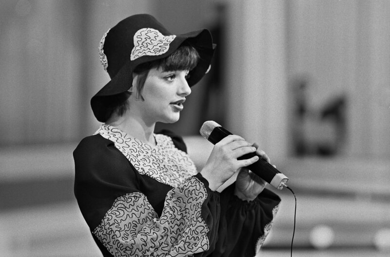 Nach drüben - Oststars wechseln die Seiten – Bild: phoenix/​rbb/​Herbert Schulze