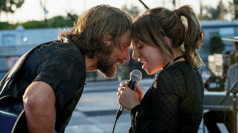 A Star is Born
Bradley Cooper als Jack, Lady Gaga als Ally
SRF/Warner Bros. Entertainment/Neal Preston – Bild: SRF1 A Star is Born
Bradley Cooper als Jack, Lady Gaga als Ally
SRF/Warner Bros. Entertainment/Neal Preston – Bild: SRF1