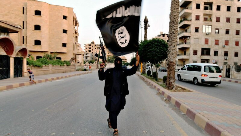 Militante islamistische Fundamentalisten aus aller Welt reisten nach Nordsyrien und in den Irak zum sogenannten „Islamischen Staat“. – Bild: ZDF und alamy./​alamy