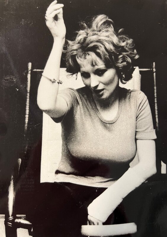 Die selbstbewusste Rita (Rita Rischak) will Schauspielerin werden. – Bild: ZDF und ZDF.