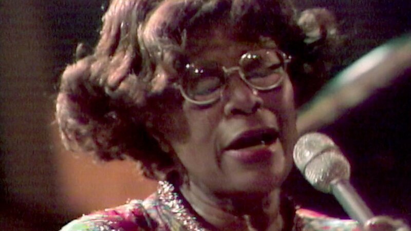Jazz-Sängerin Ella Fitzgerald auf dem Montreux Jazz Festival 1975 – Bild: Auditorium Films / Jazz-Sängerin Ella Fitzgerald auf dem Montreux Jazz Festival 1975 Jazz-Sängerin Ella Fitzgerald auf dem Montreux Jazz Festival 1975 – Bild: Auditorium Films / Jazz-Sängerin Ella Fitzgerald auf dem Montreux Jazz Festival 1975
