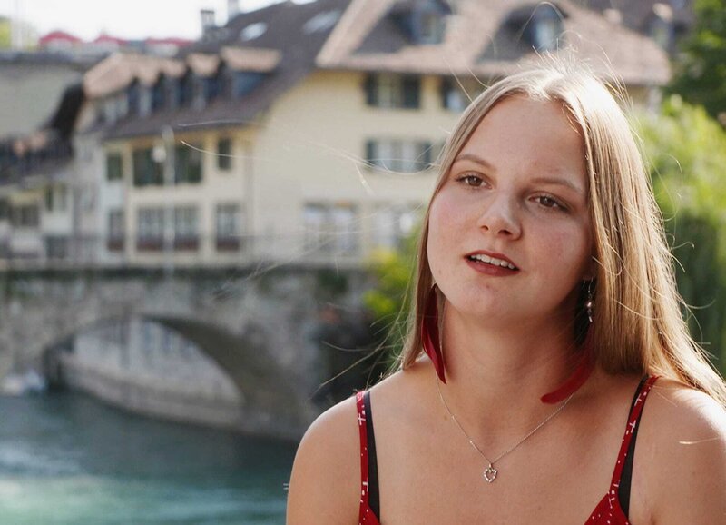 Bruder Markus Tochter Alexandra Hasler beim Interview in Bern – Bild: ZDF und SRF. Bruder Markus Tochter Alexandra Hasler beim Interview in Bern – Bild: ZDF und SRF.