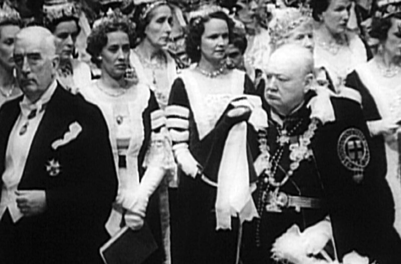 Winston Churchill war der erste Premierminister unter Elizabeth II. Er war bereits 78 Jahre alt, als sie gekrönt wurde. – Bild: a&o buero /​ © a&o buero