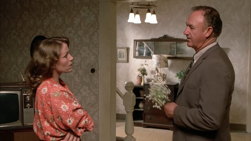 Mrs. Pell (Frances McDormand, l.); Anderson (Gene Hackman, r.) – Bild: 1988 Orion Pictures Corporation. All Rights Reserved. Lizenzbild frei Mrs. Pell (Frances McDormand, l.); Anderson (Gene Hackman, r.) – Bild: 1988 Orion Pictures Corporation. All Rights Reserved. Lizenzbild frei