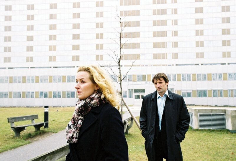 Petra Morzé (Eva), Andreas Patton (Tomasz). – Bild: ORF/​Lotus-Film/​Nick Albert