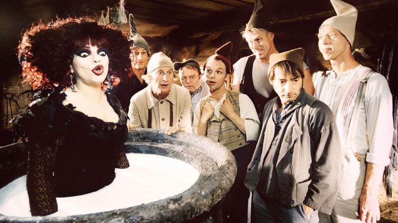 7 Zwerge - Der Wald ist nicht genug – Bild: RTL Die Verwendung des Materials von RTL Deutschland ist nur zur redaktionellen Berichterstattung im Zusammenhang mit der Sendung unter Angabe der Credits/​Quellenangabe und Beachtung der unter https:/​