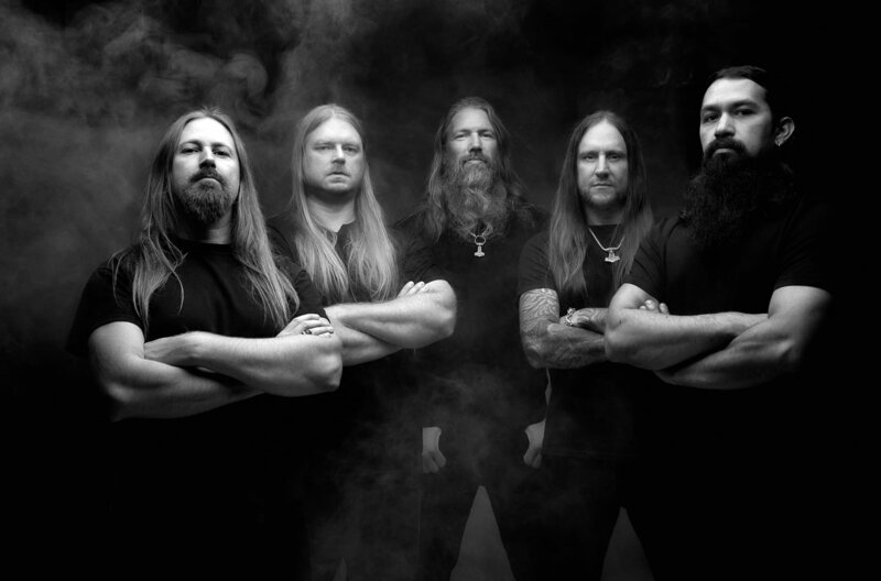 Amon Amarth ist eine Melodic-Death-Metal-Band aus Tumba, einem Vorort südlich von Stockholm. – Bild: Jonathan Weiner /​ © Jonathan Weiner/​Jonathan Weiner