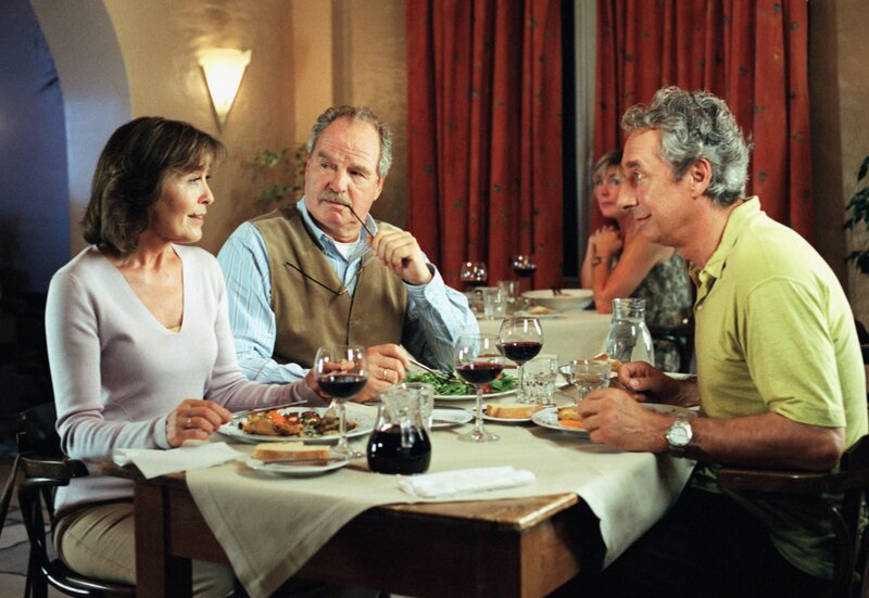 Sommer mit Hausfreund – Bild: HR/​Degeto/​Marion v. d. Mehden