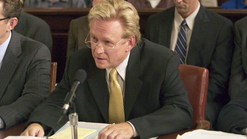 Das Urteil - Jeder ist käuflich – Bild: RTL Die Verwendung des Materials von RTL Deutschland ist nur zur redaktionellen Berichterstattung im Zusammenhang mit der Sendung unter Angabe der Credits/​Quellenangabe und Beachtung der unter https:/​